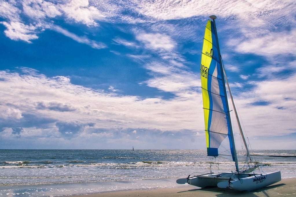 Découverte des côtes crétoises lors d'une croisière en catamaran